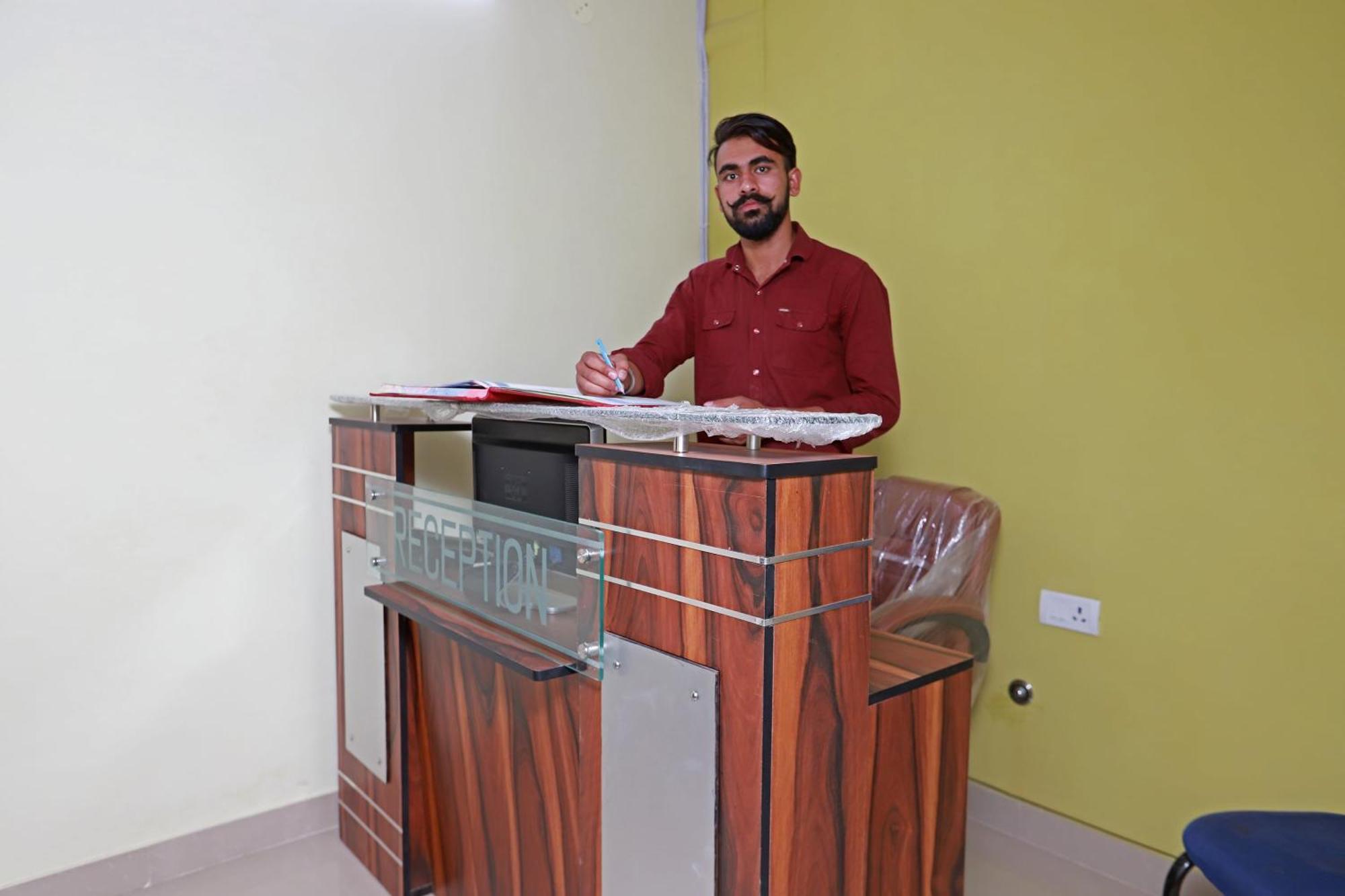 Hotel O Silverline Residency Faridabad Exterior photo